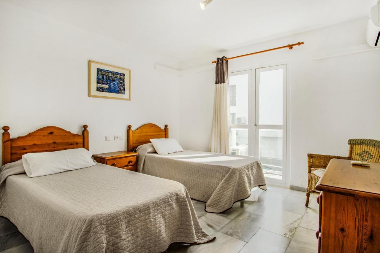 Duquesa Harbour Club Aparthotel Manilva Esterno foto