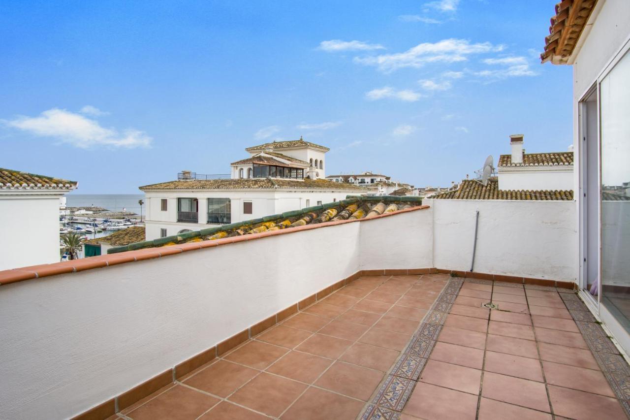 Duquesa Harbour Club Aparthotel Manilva Esterno foto