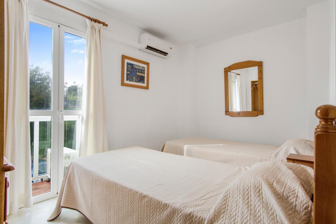 Duquesa Harbour Club Aparthotel Manilva Esterno foto