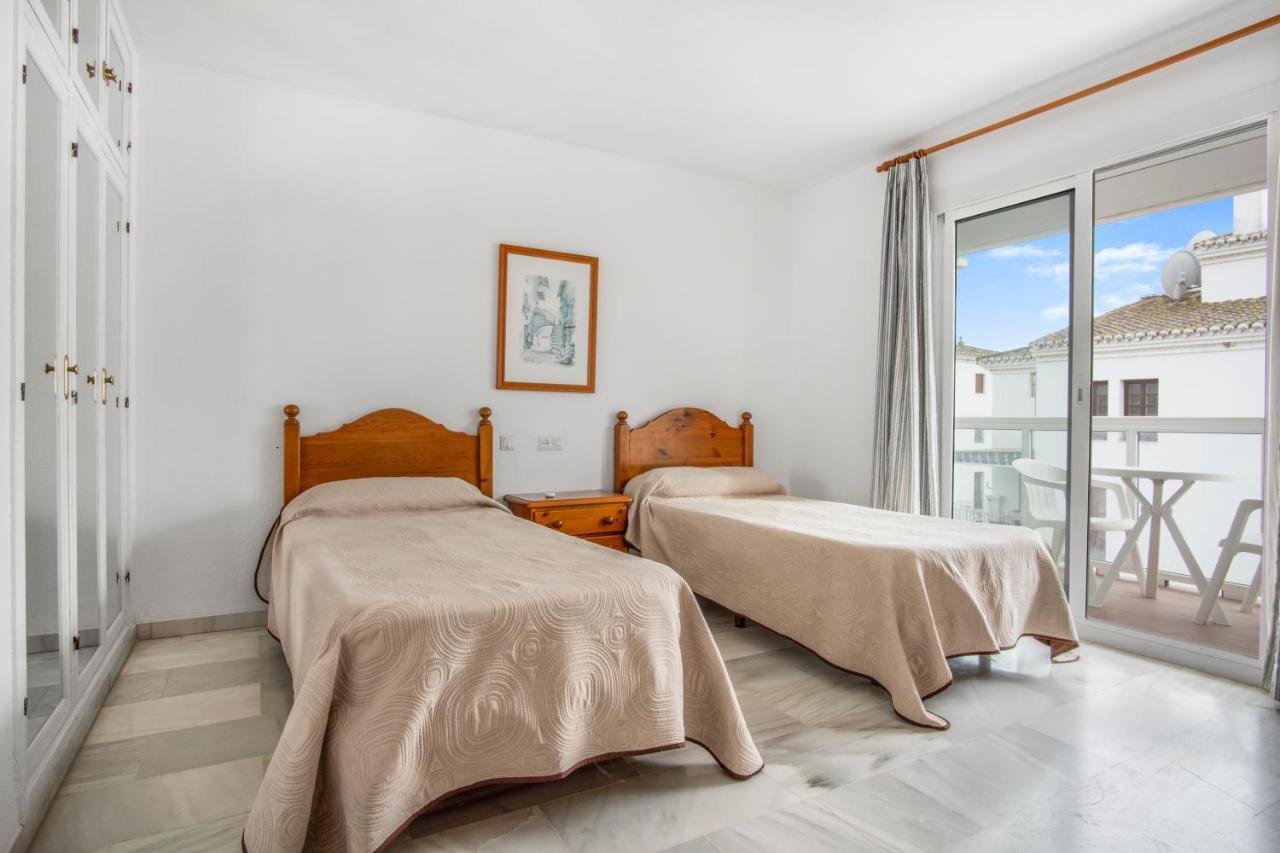 Duquesa Harbour Club Aparthotel Manilva Esterno foto