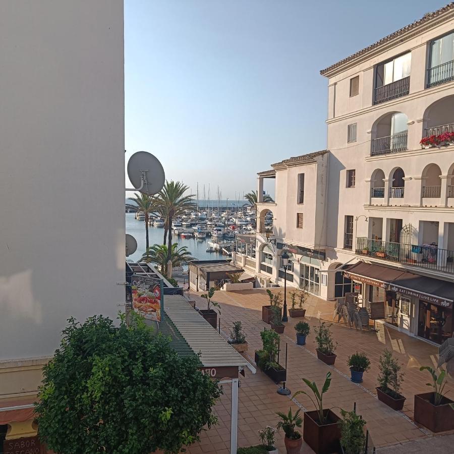 Duquesa Harbour Club Aparthotel Manilva Esterno foto