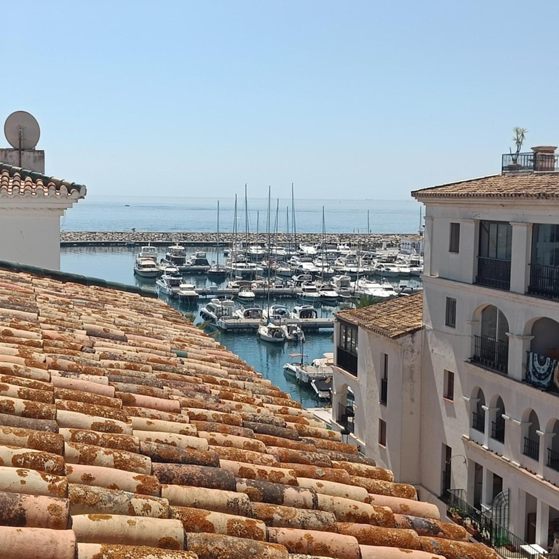 Duquesa Harbour Club Aparthotel Manilva Esterno foto