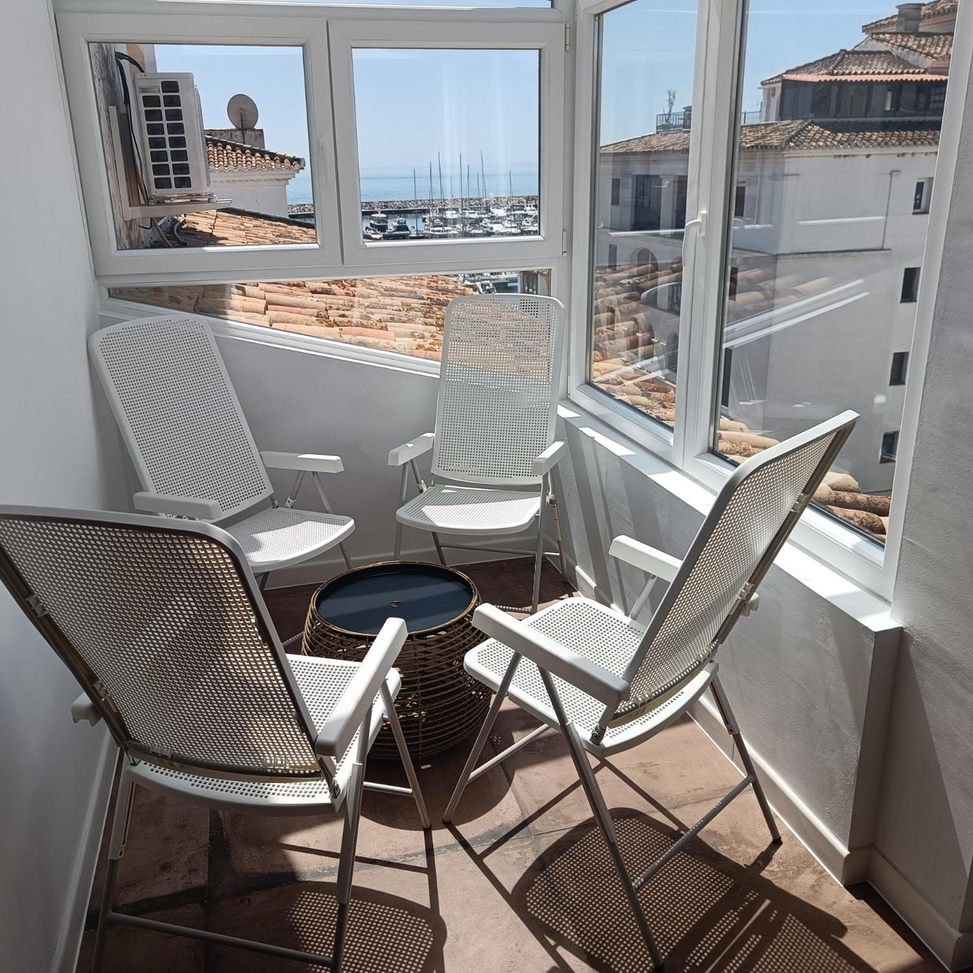 Duquesa Harbour Club Aparthotel Manilva Esterno foto